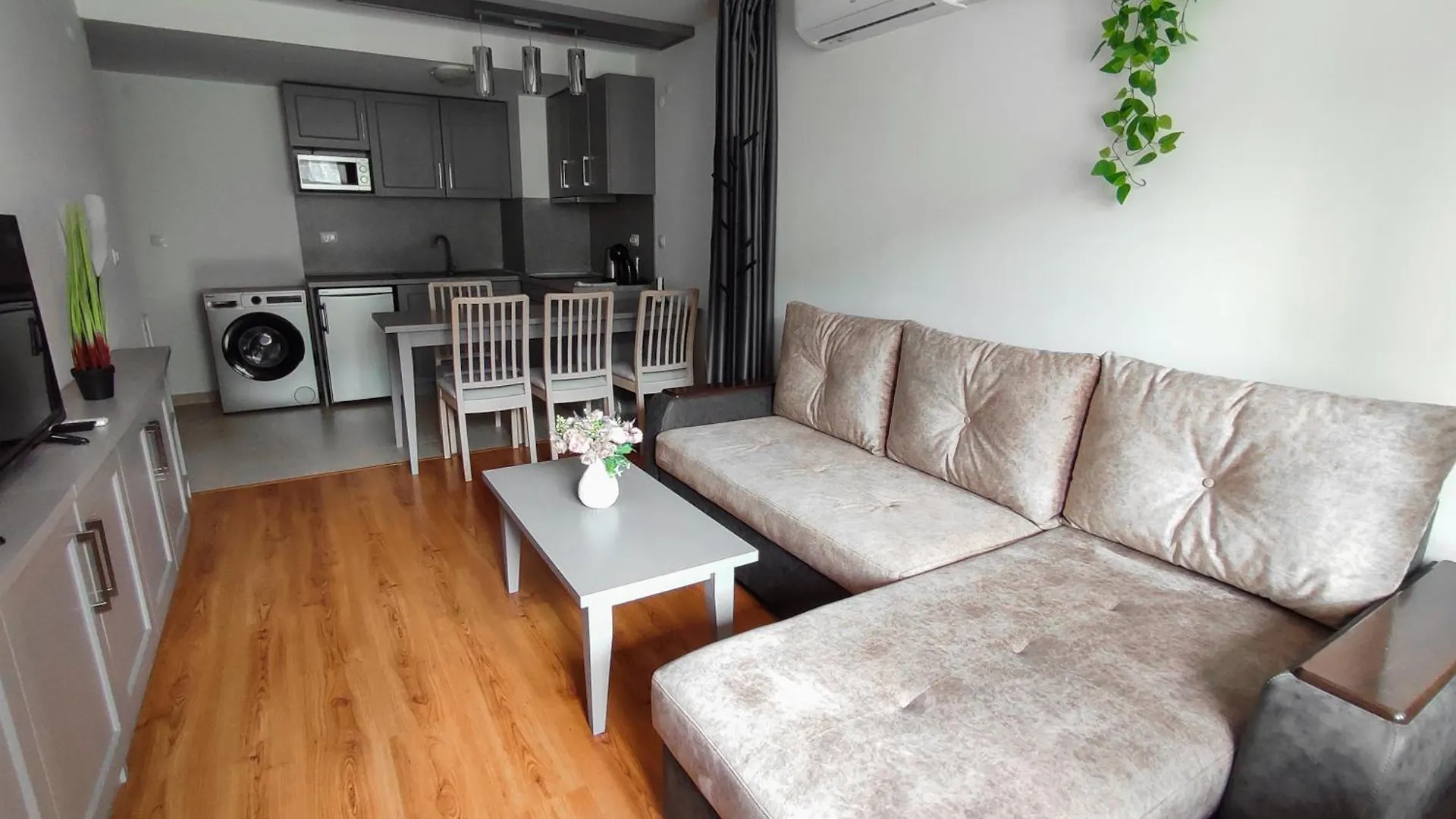 Terrace Pool Deluxe Apartment In Belvedere Bansko